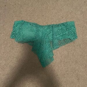 3/25🍍 mossimo strapless mint green bikini top EUC